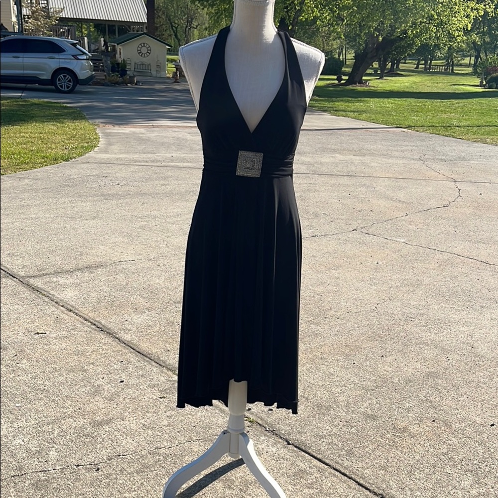 En Focus Studio size 10 little black sexy halter dress/Classic vintage 2190